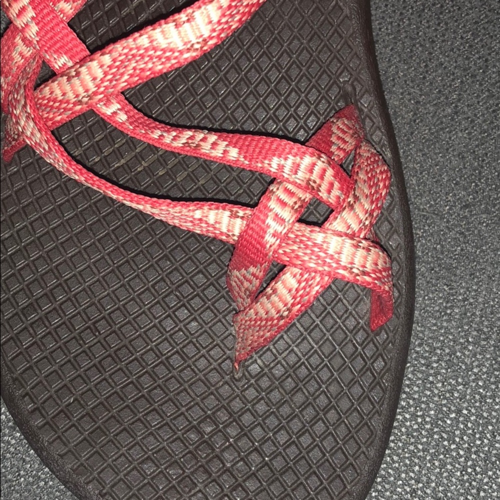 Pink chacos - Picture 4 of 6